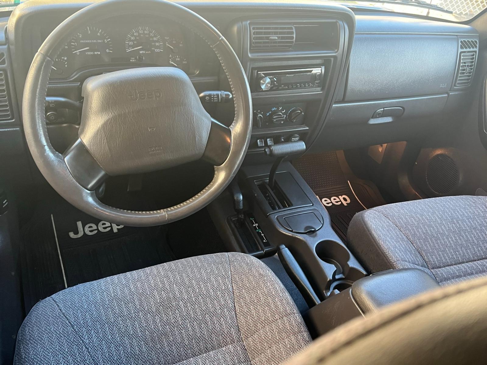 1999 Blue Jeep Cherokee (1J4FF68SXXL) with an 6 cyl. 4.0 engine, located at 1018 Brunswick Ave, Trenton, NJ, 08638, (609) 989-0900, 40.240086, -74.748085 - Photo #11